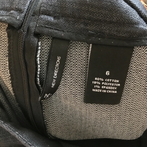 New Directions Layered Skirt - Picture 4 of 4